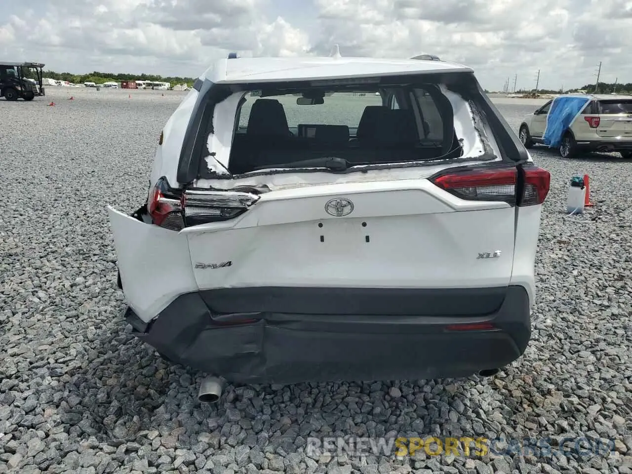 6 Photograph of a damaged car 2T3W1RFV0PW285156 TOYOTA RAV4 2023