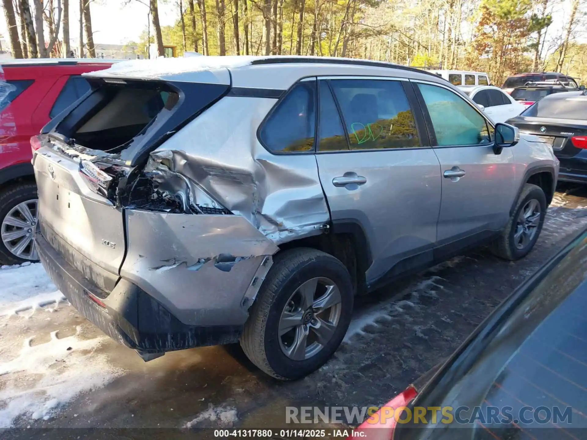 4 Photograph of a damaged car 2T3W1RFV0PW286632 TOYOTA RAV4 2023