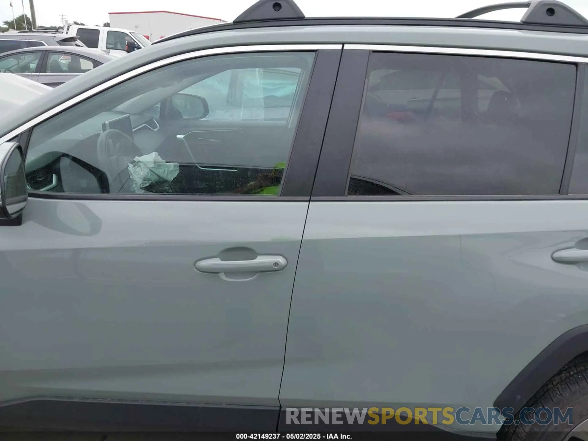 14 Photograph of a damaged car 2T3W1RFV0PW292575 TOYOTA RAV4 2023