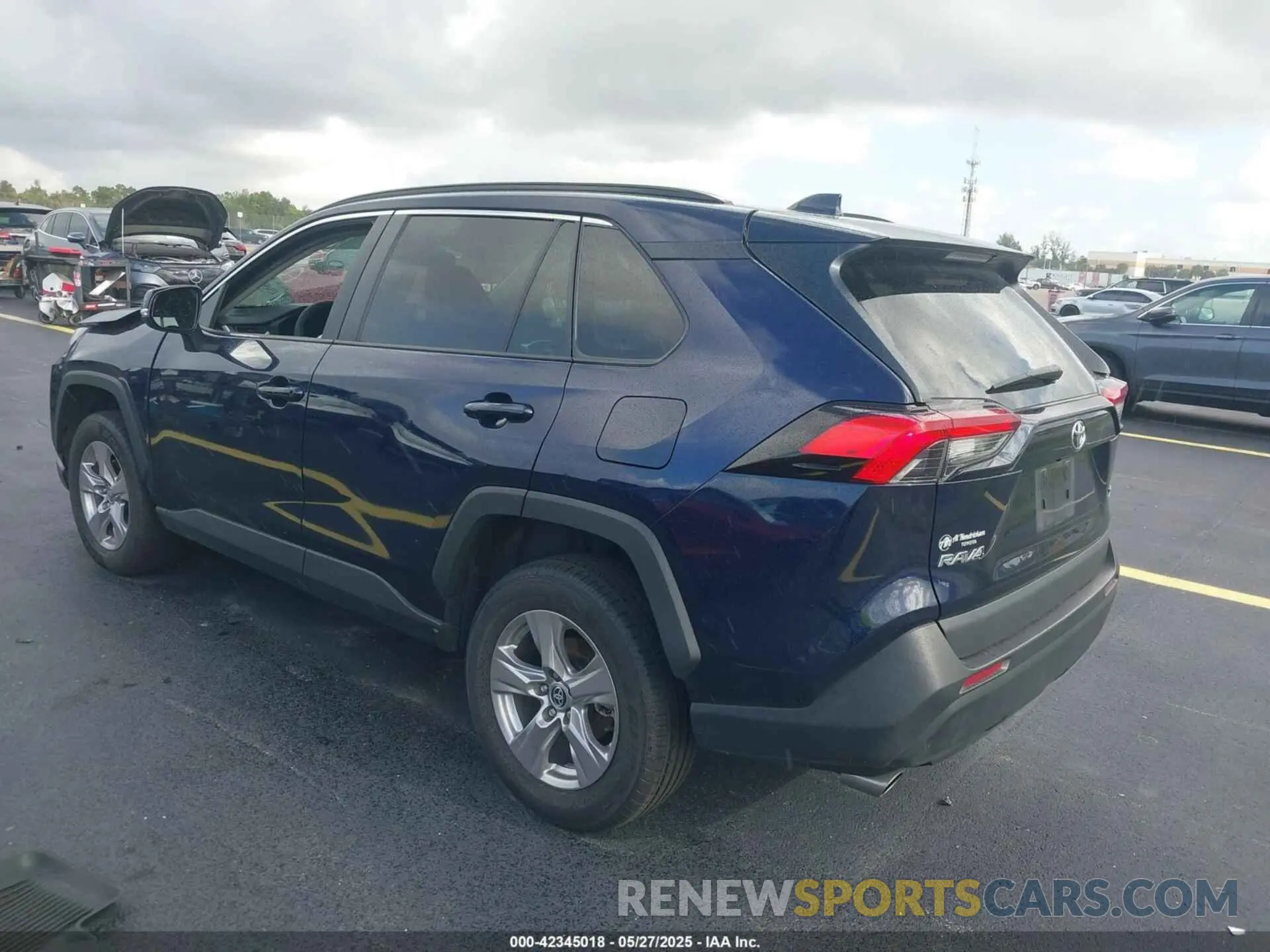 3 Photograph of a damaged car 2T3W1RFV1PW242848 TOYOTA RAV4 2023
