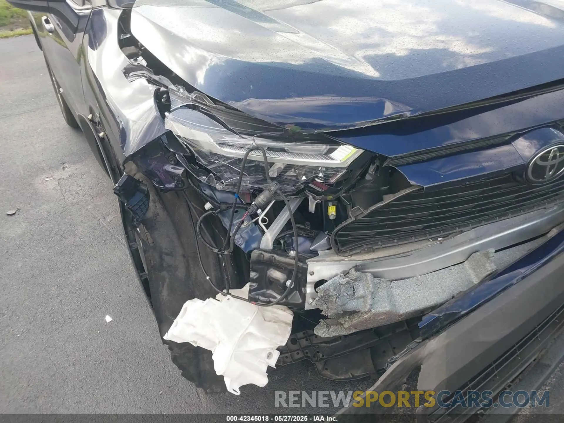 6 Photograph of a damaged car 2T3W1RFV1PW242848 TOYOTA RAV4 2023