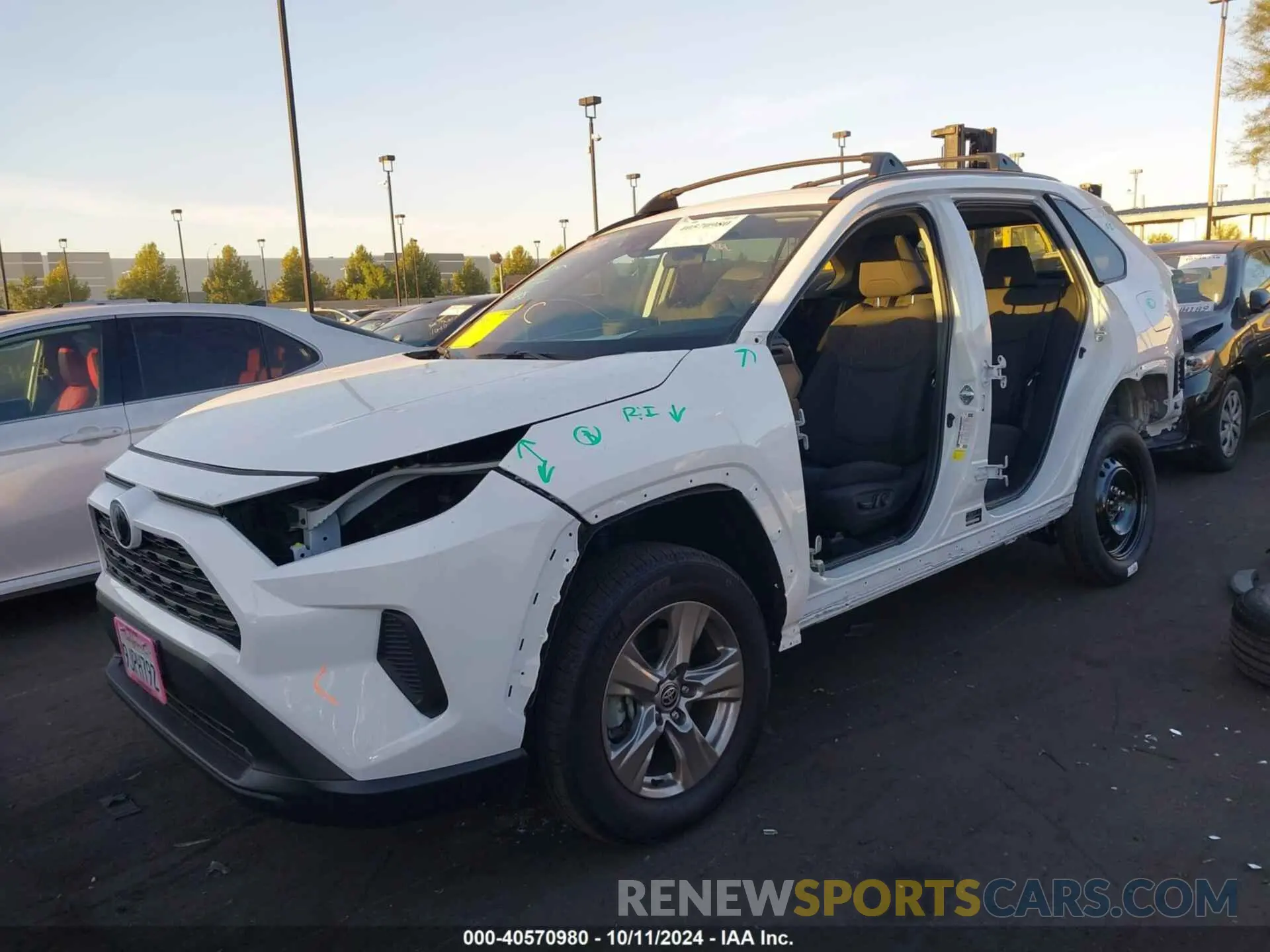 2 Photograph of a damaged car 2T3W1RFV2PW298619 TOYOTA RAV4 2023