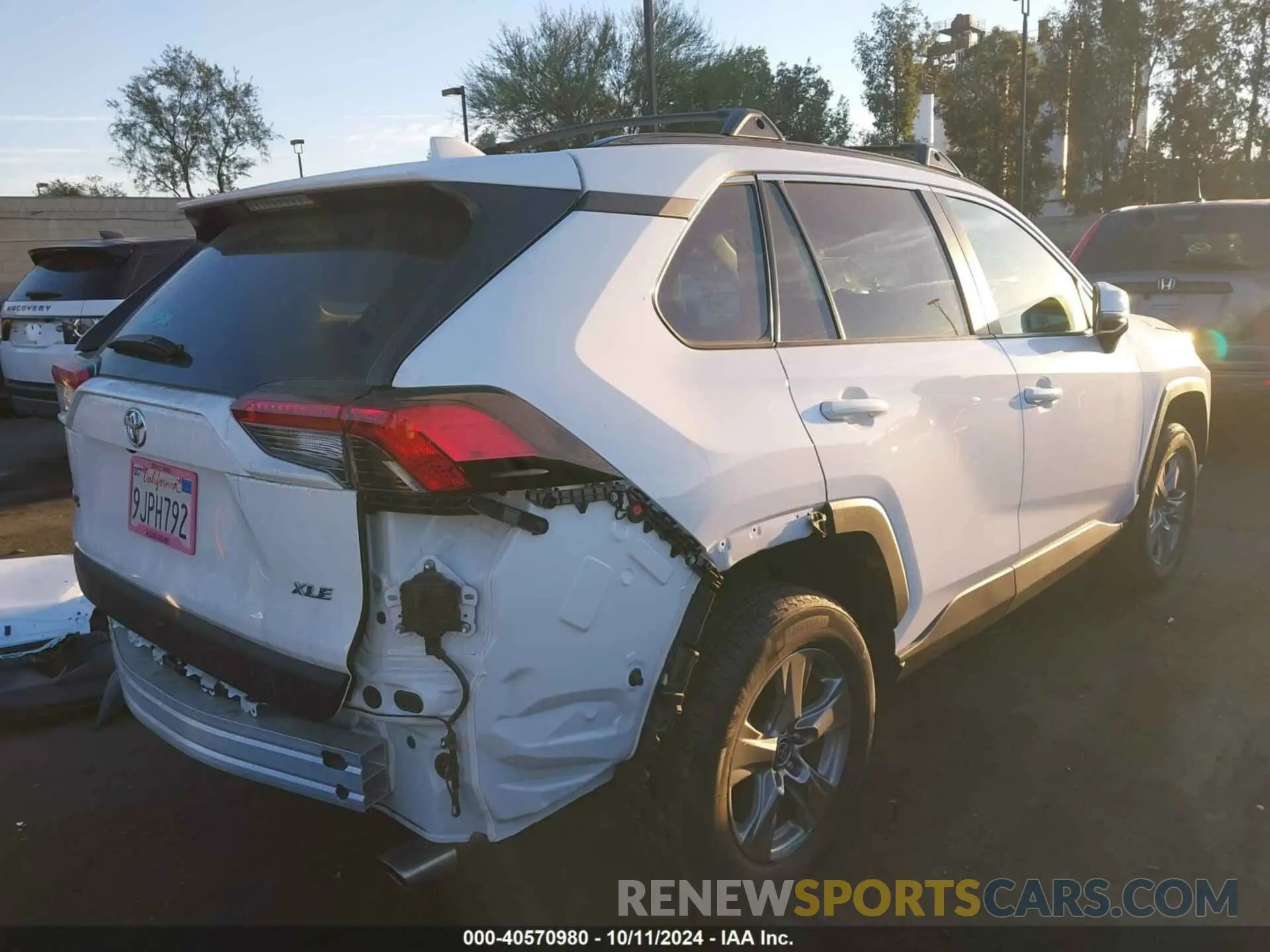 4 Photograph of a damaged car 2T3W1RFV2PW298619 TOYOTA RAV4 2023