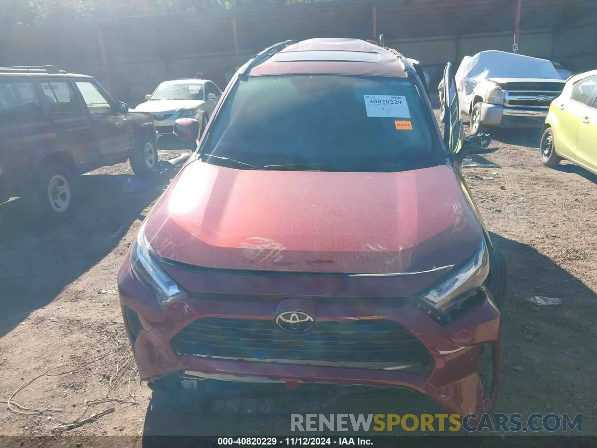 17 Photograph of a damaged car 2T3W1RFV3PW243760 TOYOTA RAV4 2023