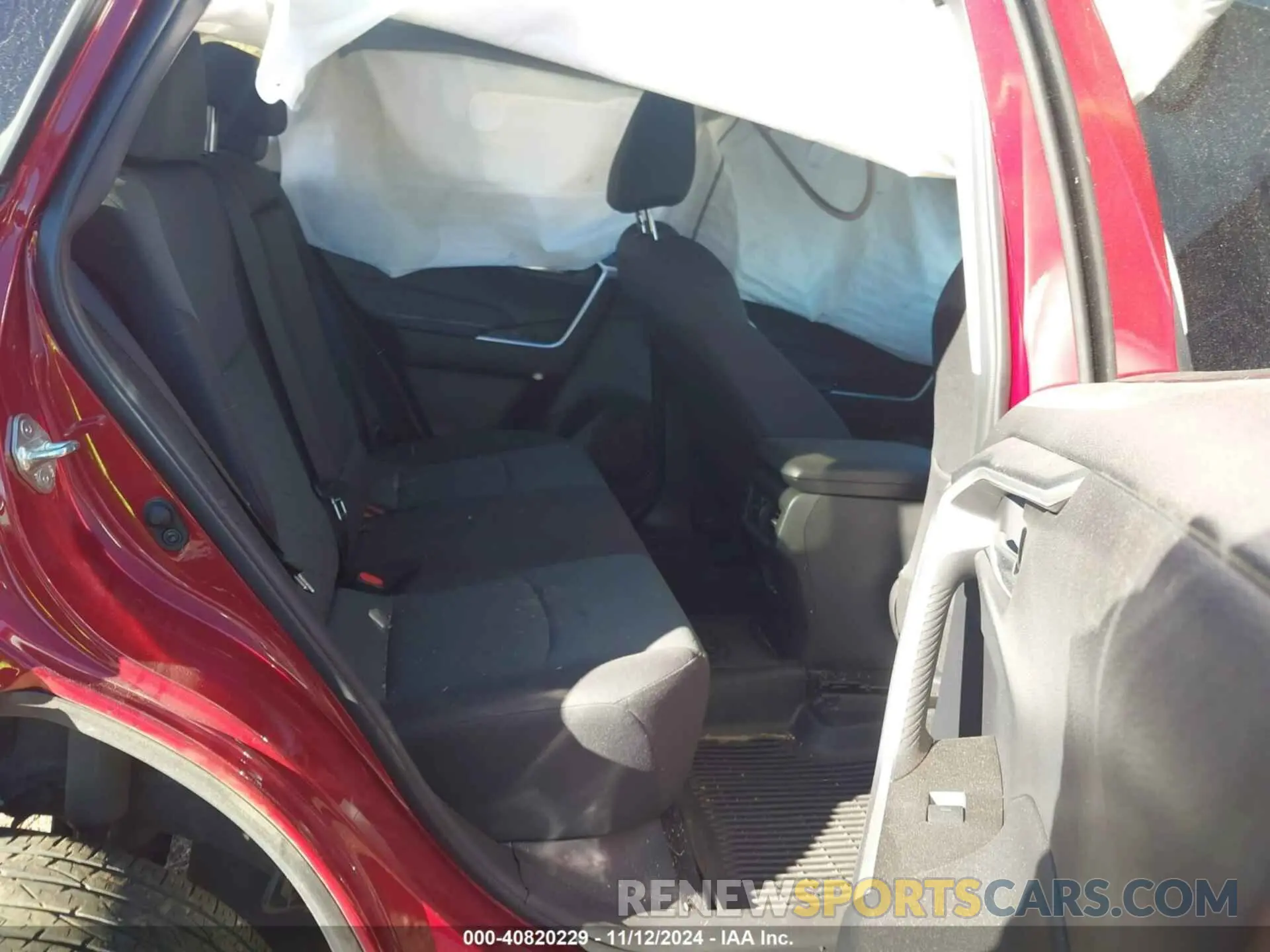 8 Photograph of a damaged car 2T3W1RFV3PW243760 TOYOTA RAV4 2023