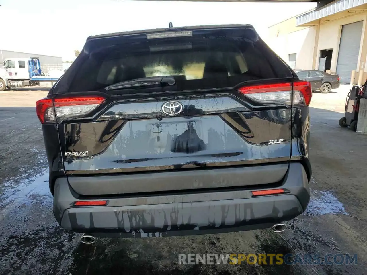 6 Photograph of a damaged car 2T3W1RFV3PW279108 TOYOTA RAV4 2023