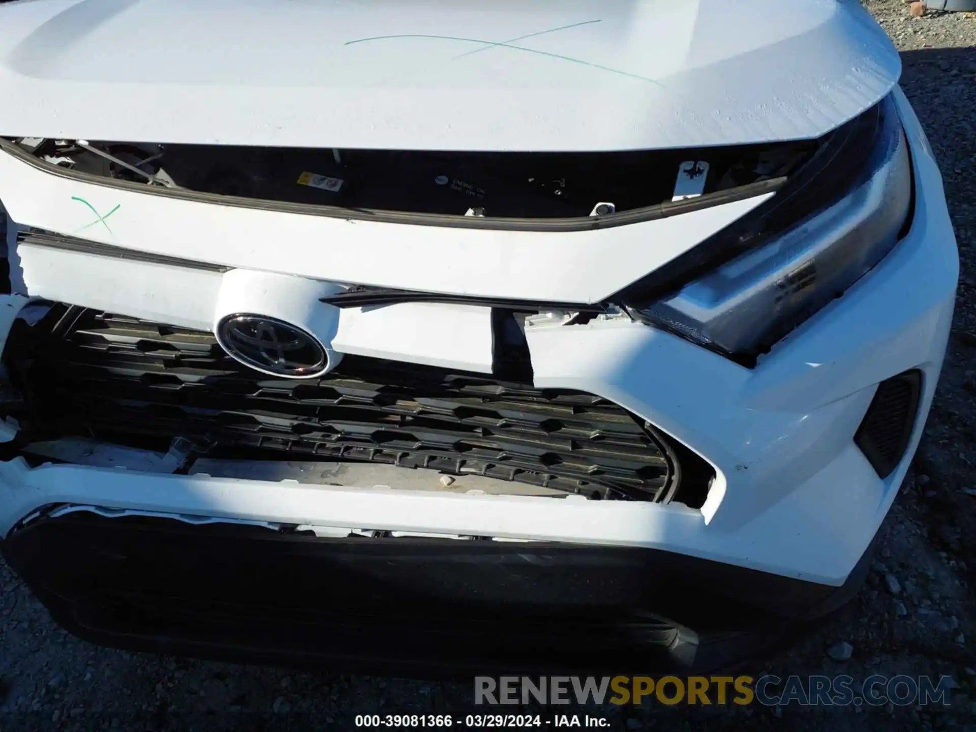 18 Photograph of a damaged car 2T3W1RFV4PC226967 TOYOTA RAV4 2023