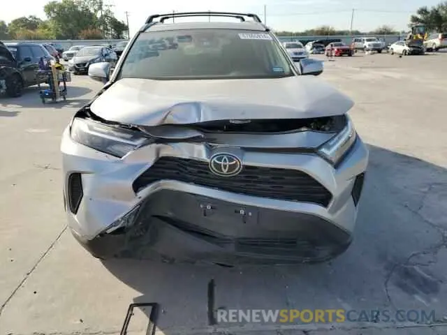 5 Photograph of a damaged car 2T3W1RFV4PC233532 TOYOTA RAV4 2023