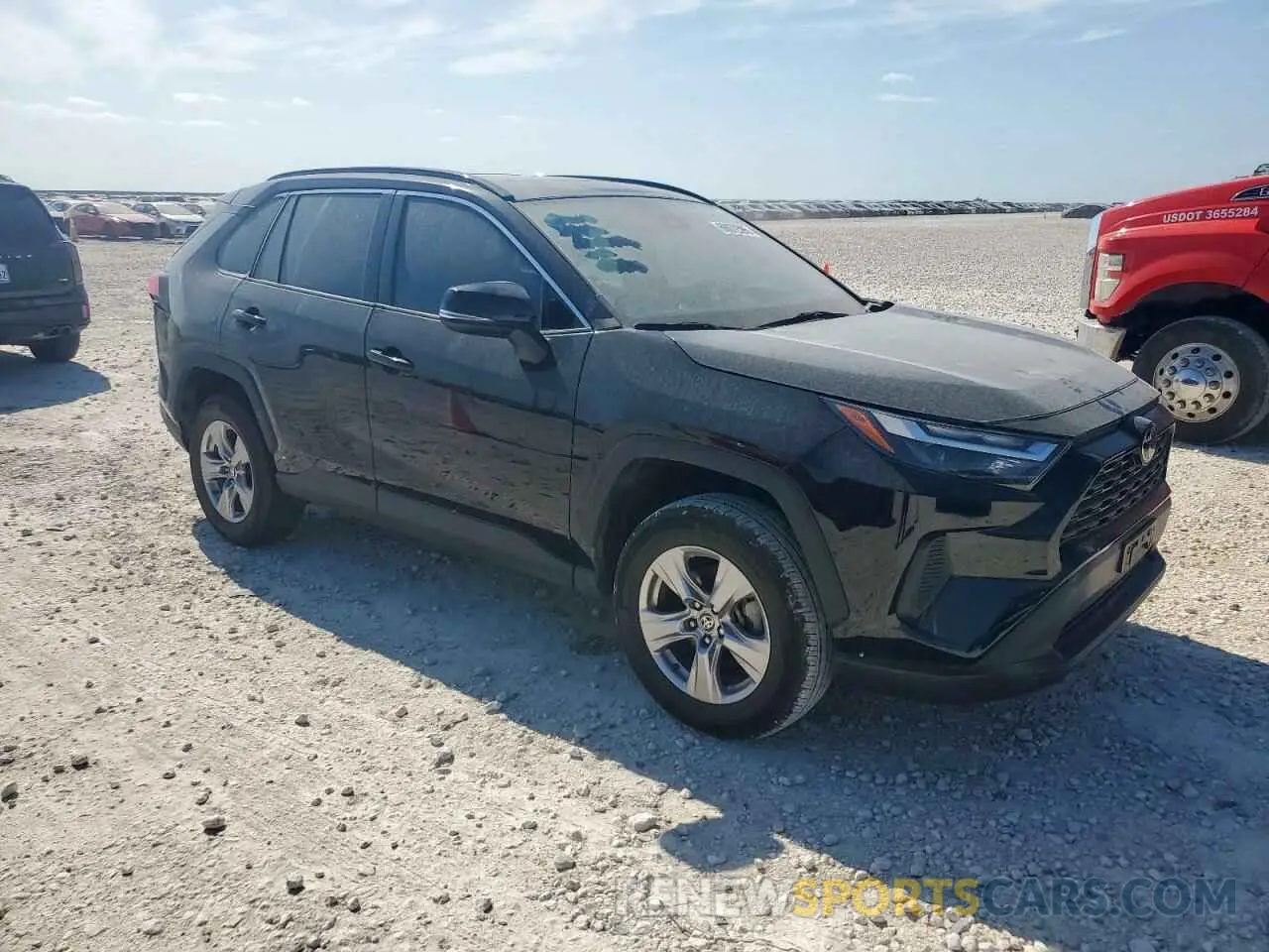 4 Photograph of a damaged car 2T3W1RFV4PW259563 TOYOTA RAV4 2023