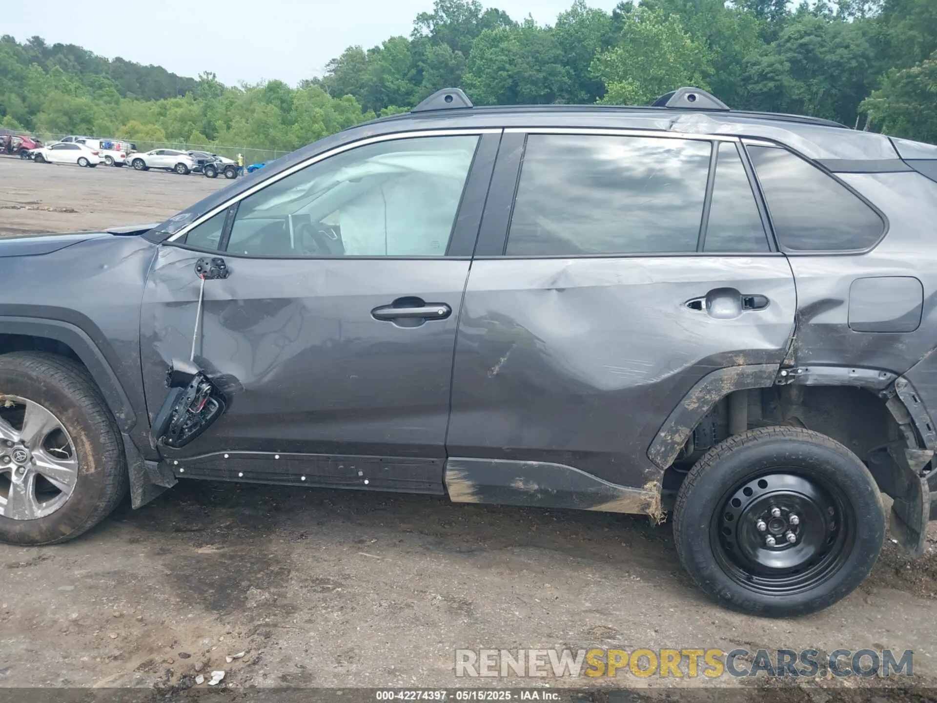 15 Photograph of a damaged car 2T3W1RFV4PW291476 TOYOTA RAV4 2023