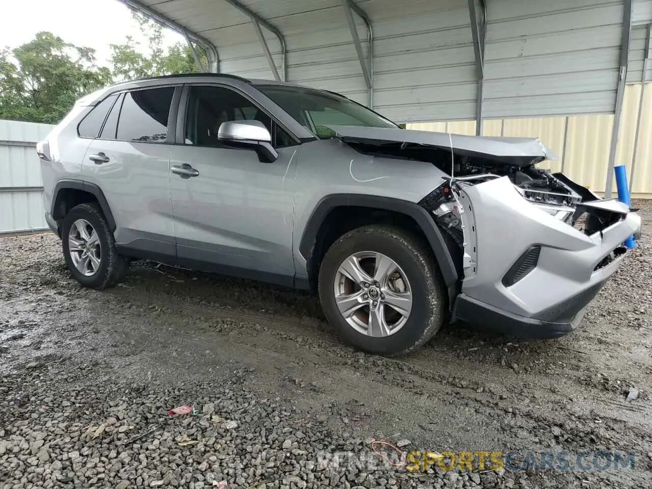 4 Photograph of a damaged car 2T3W1RFV5PW238740 TOYOTA RAV4 2023