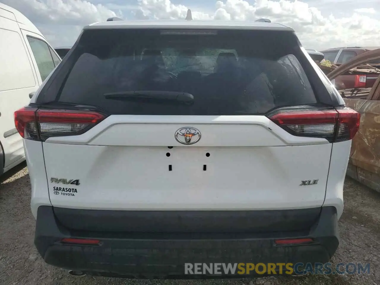 6 Photograph of a damaged car 2T3W1RFV5PW293835 TOYOTA RAV4 2023