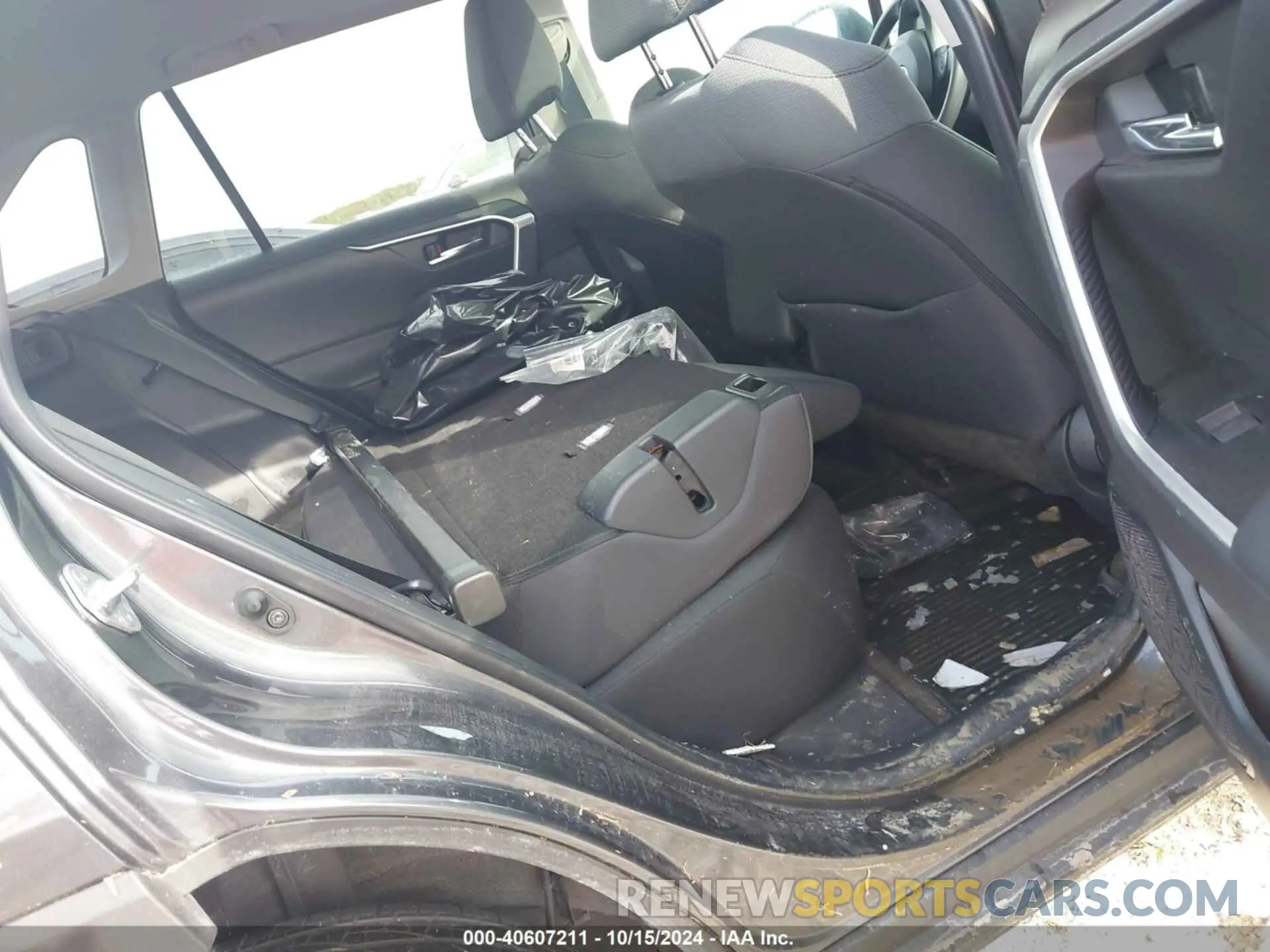 8 Photograph of a damaged car 2T3W1RFV6PW238553 TOYOTA RAV4 2023