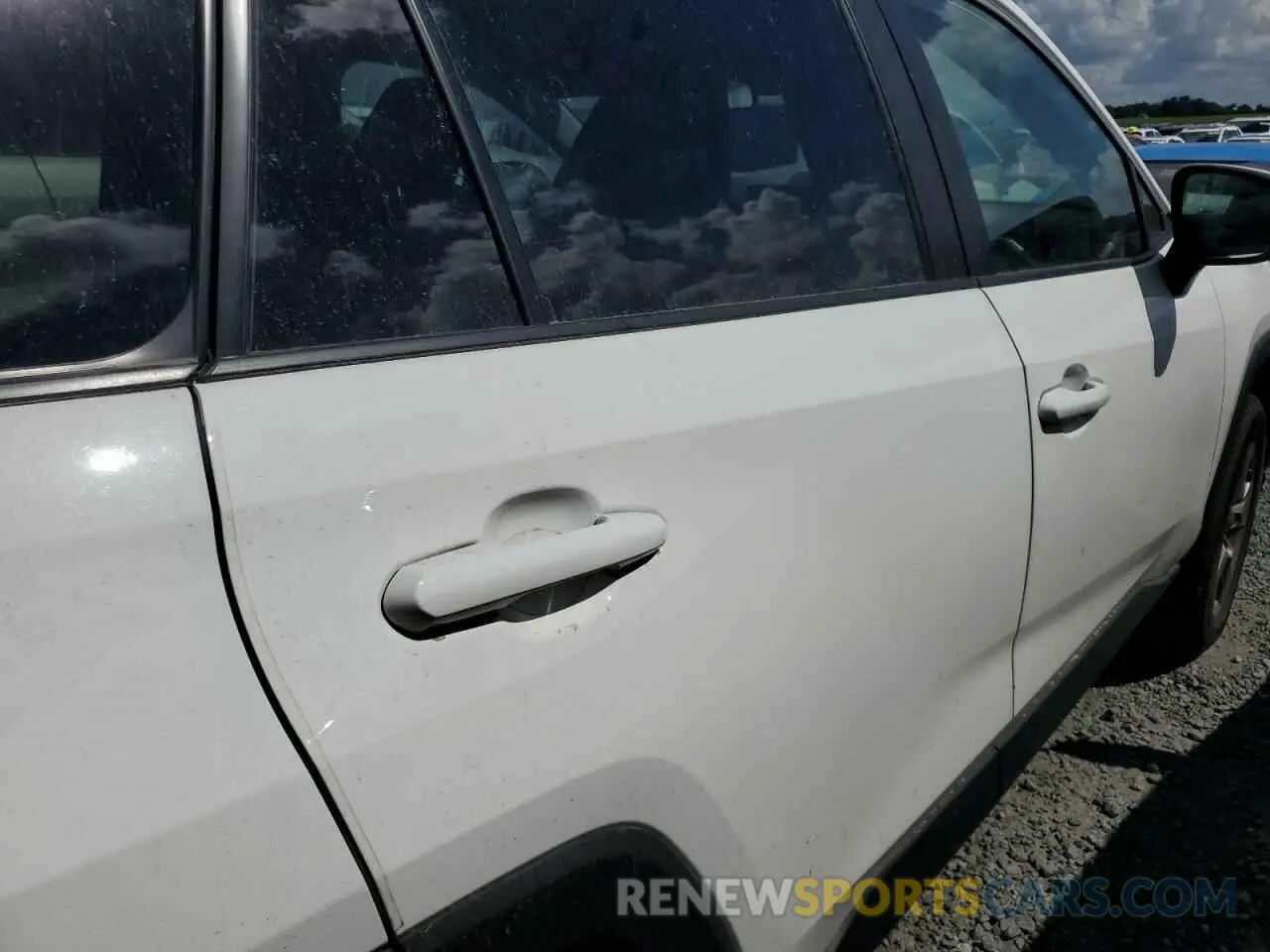 10 Photograph of a damaged car 2T3W1RFV6PW273996 TOYOTA RAV4 2023