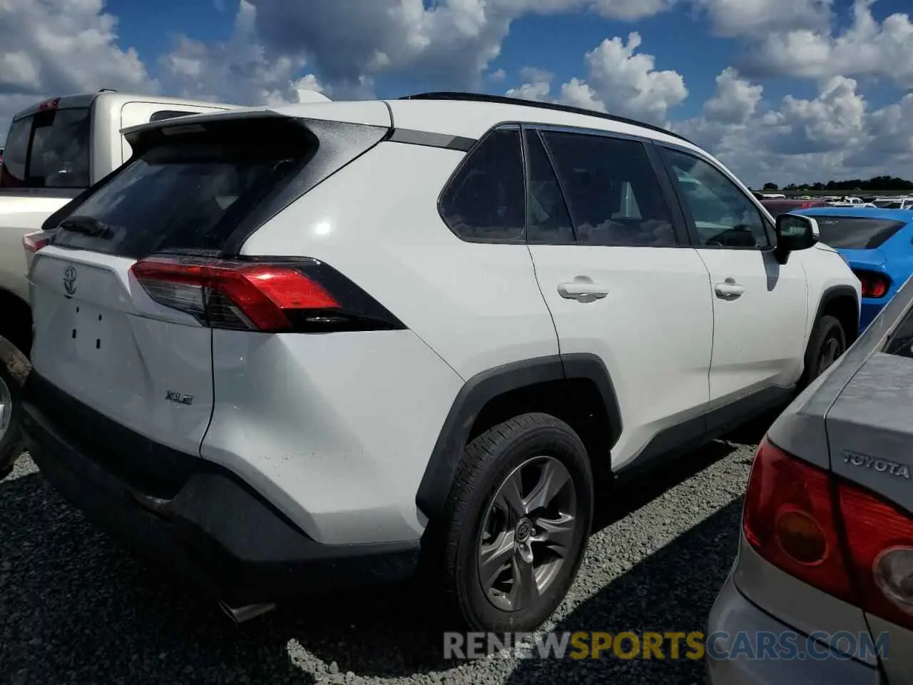 3 Photograph of a damaged car 2T3W1RFV6PW273996 TOYOTA RAV4 2023