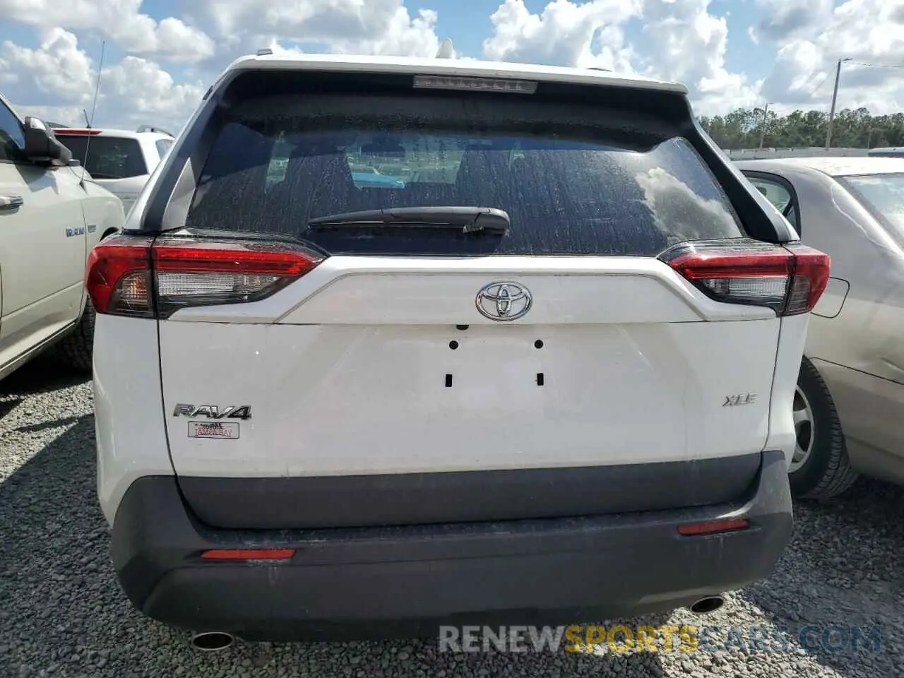 6 Photograph of a damaged car 2T3W1RFV6PW273996 TOYOTA RAV4 2023