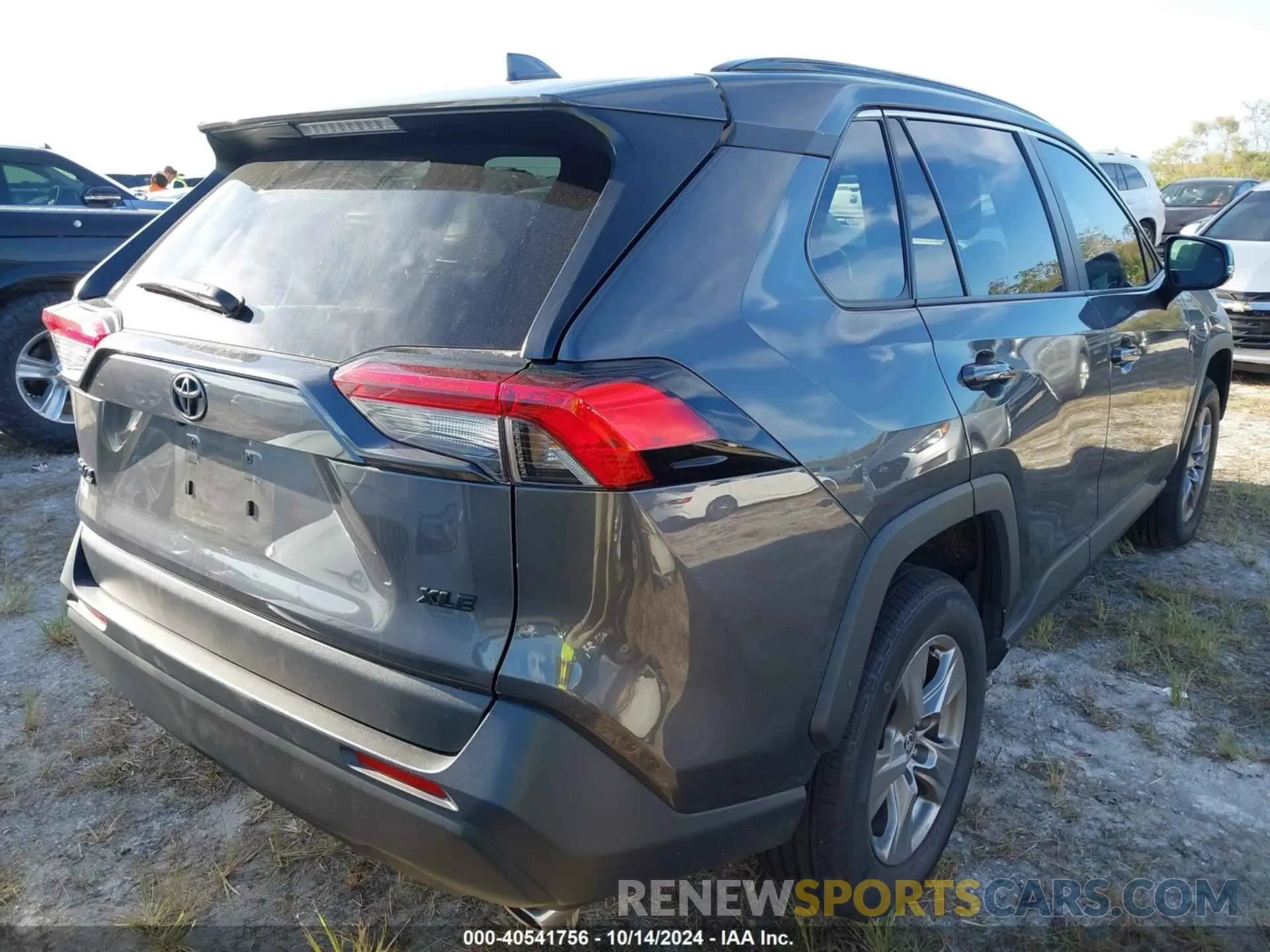 4 Photograph of a damaged car 2T3W1RFV7PW299913 TOYOTA RAV4 2023