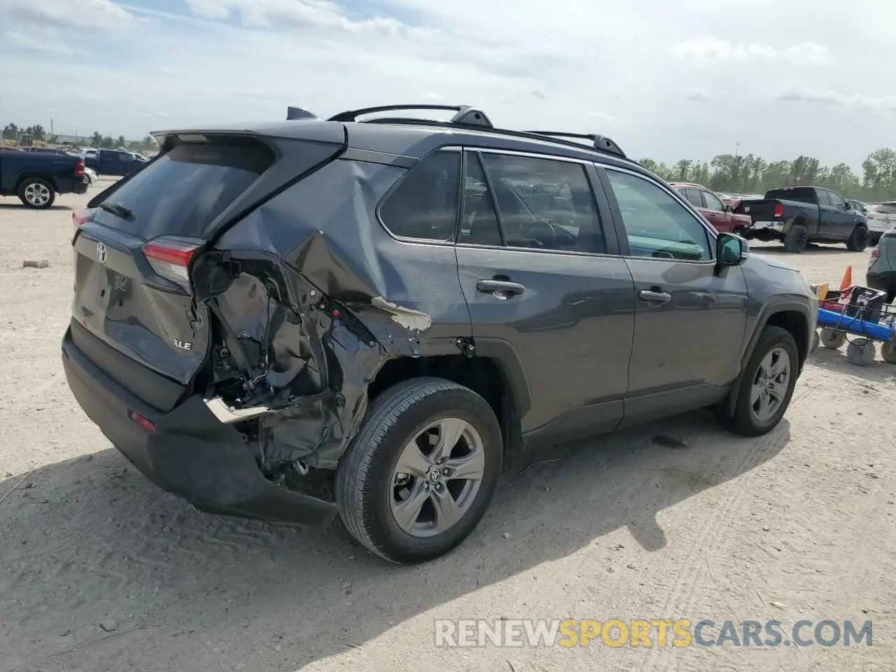 3 Photograph of a damaged car 2T3W1RFV8PC230245 TOYOTA RAV4 2023