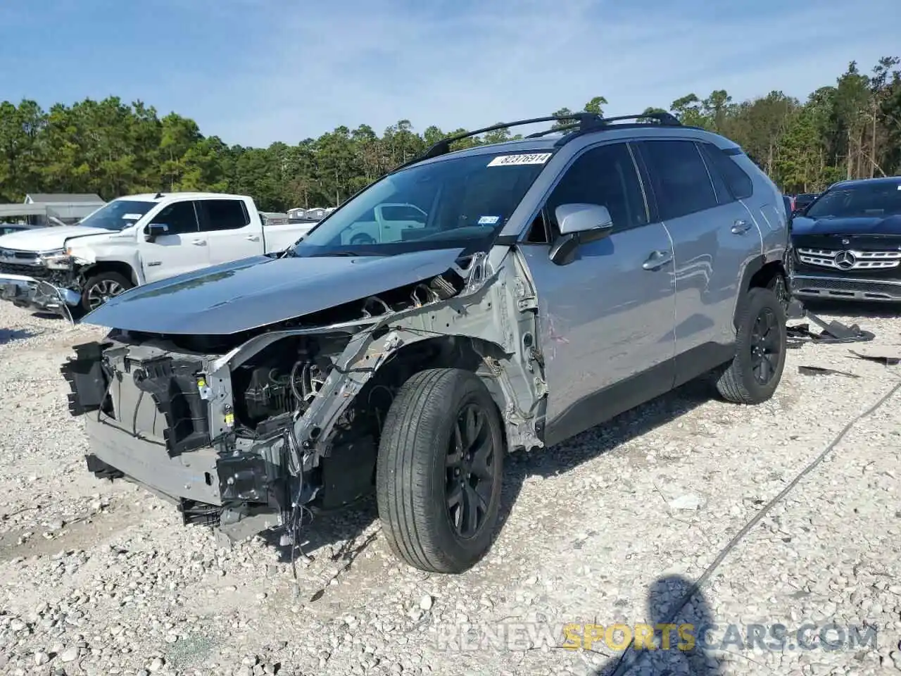 1 Photograph of a damaged car 2T3W1RFV8PC232805 TOYOTA RAV4 2023