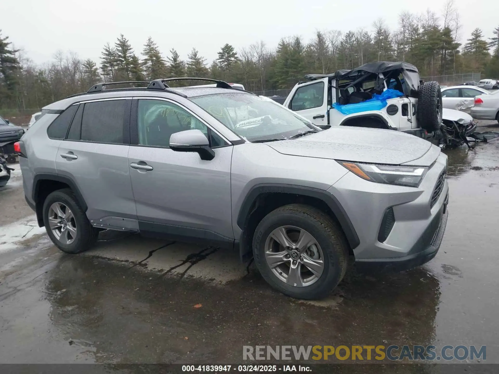 14 Photograph of a damaged car 2T3W1RFV8PC236871 TOYOTA RAV4 2023