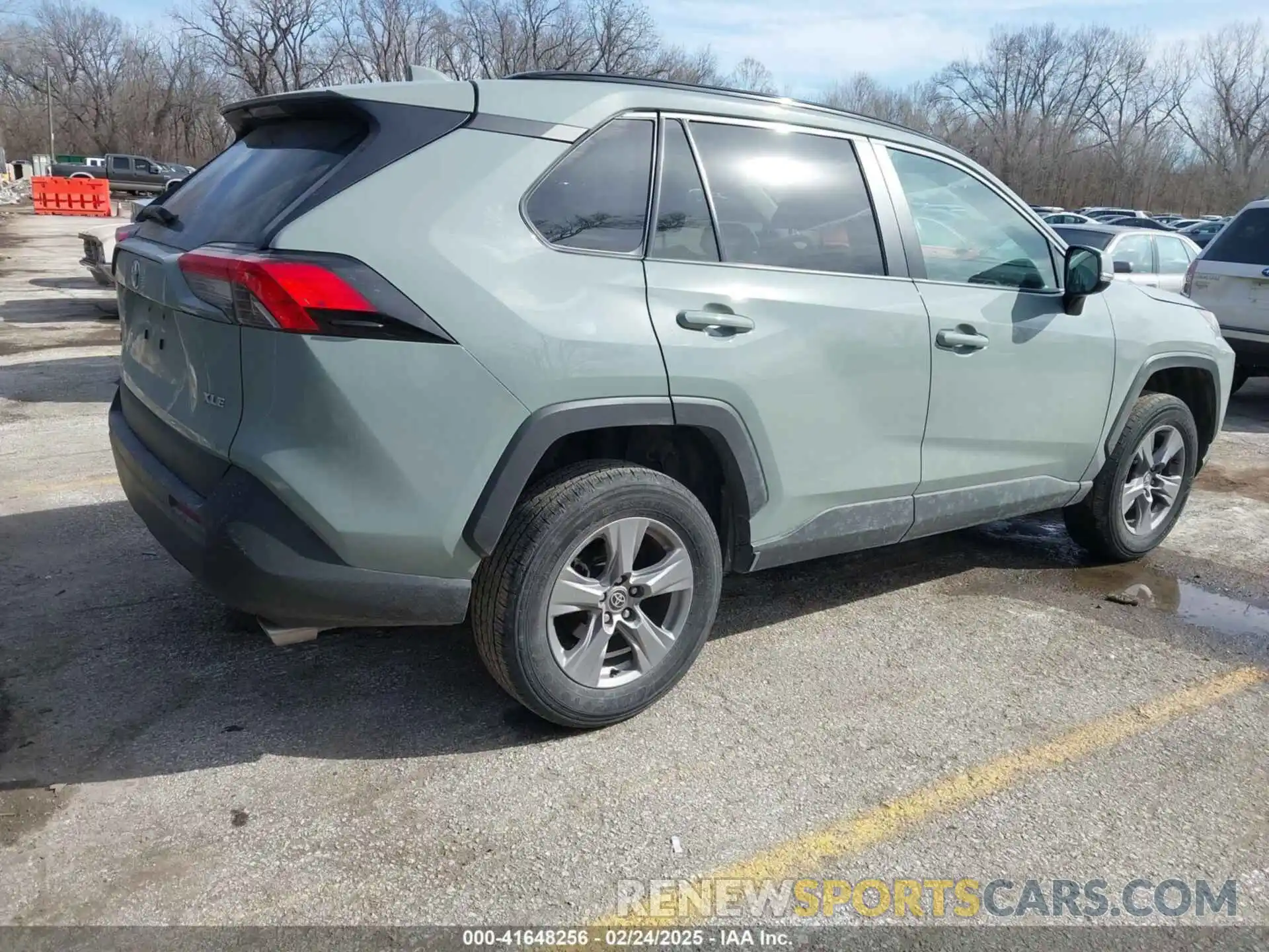 4 Photograph of a damaged car 2T3W1RFV8PW265267 TOYOTA RAV4 2023