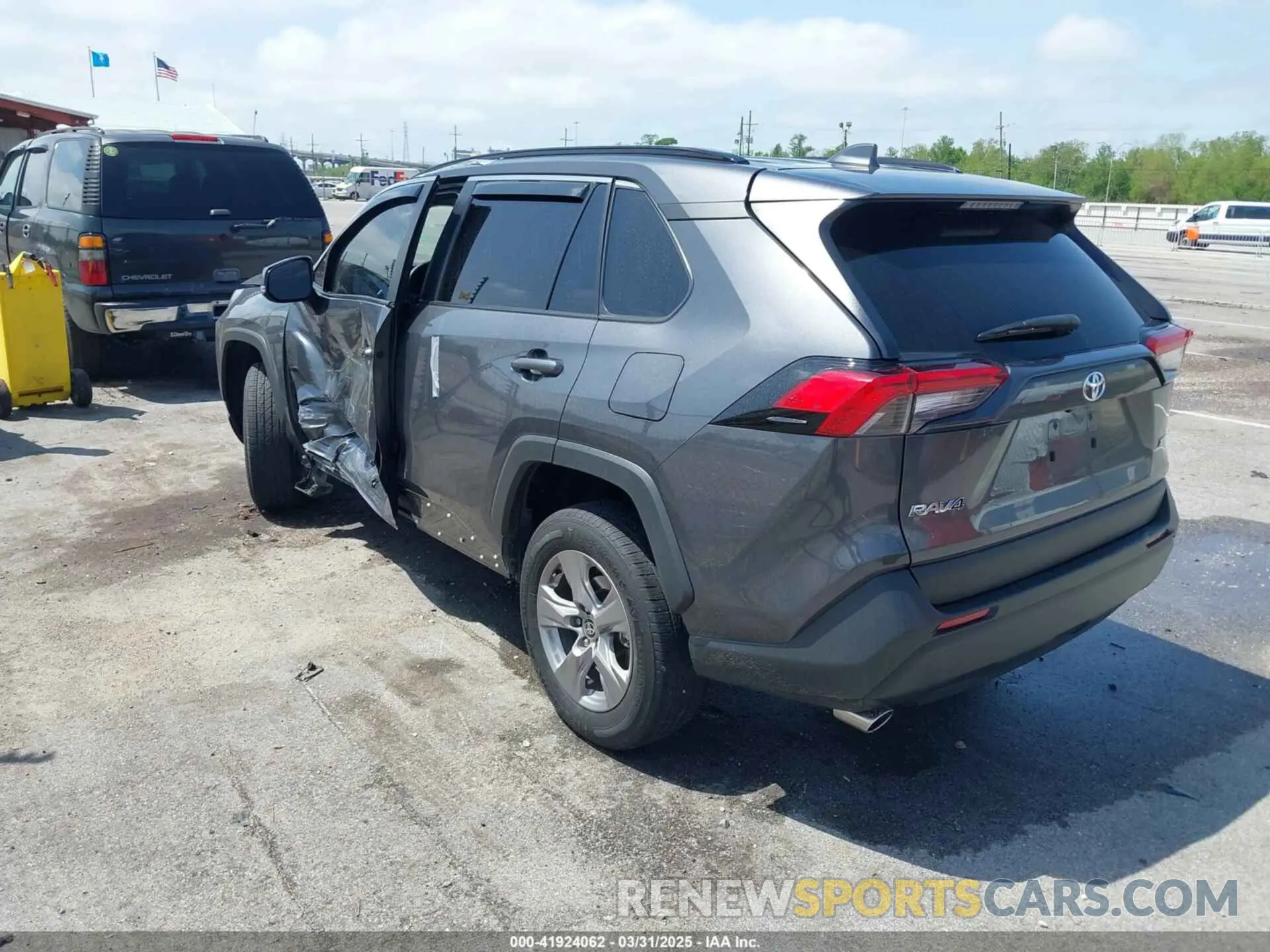 3 Photograph of a damaged car 2T3W1RFV8PW296342 TOYOTA RAV4 2023