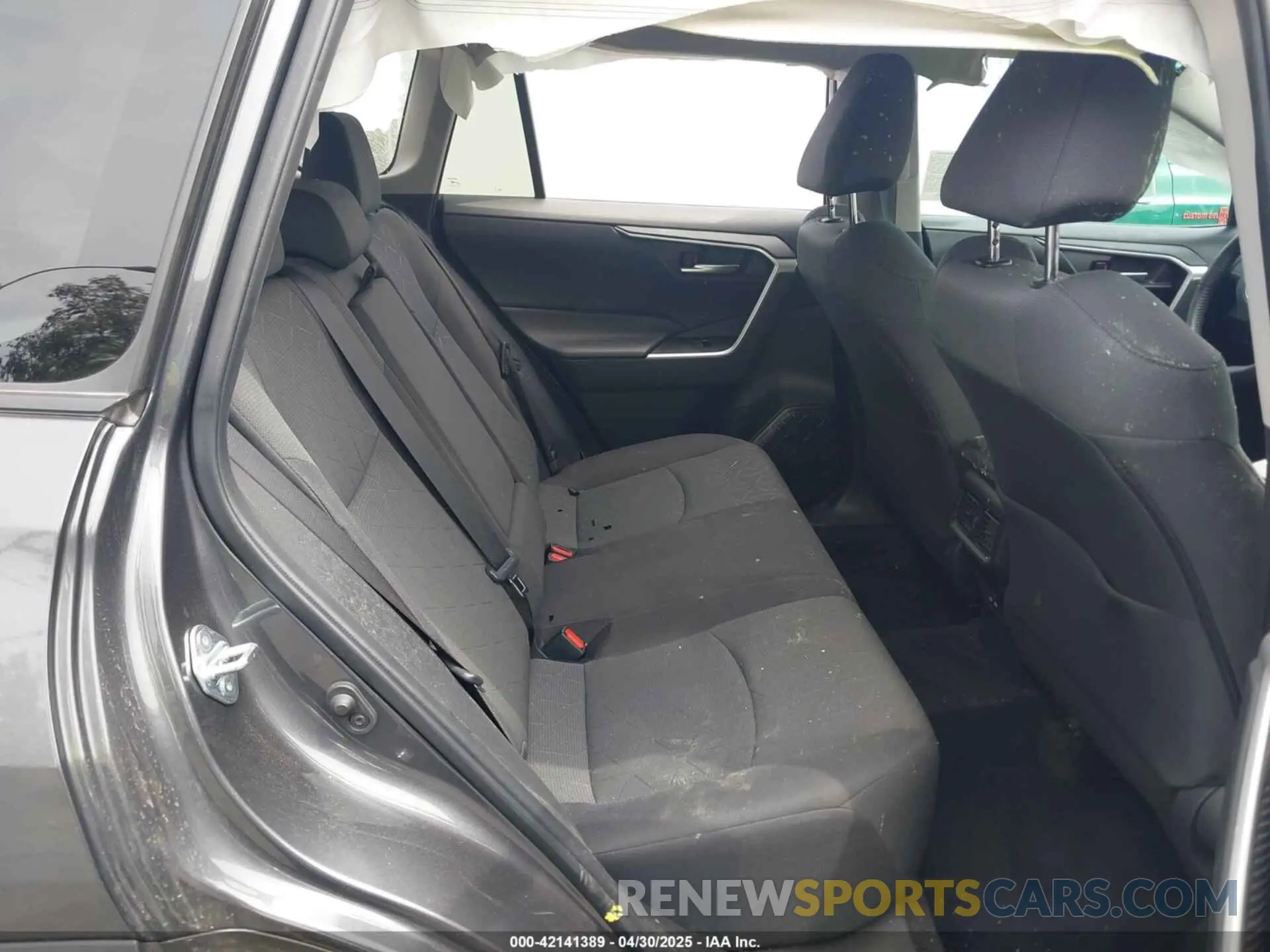 8 Photograph of a damaged car 2T3W1RFV8PW298351 TOYOTA RAV4 2023