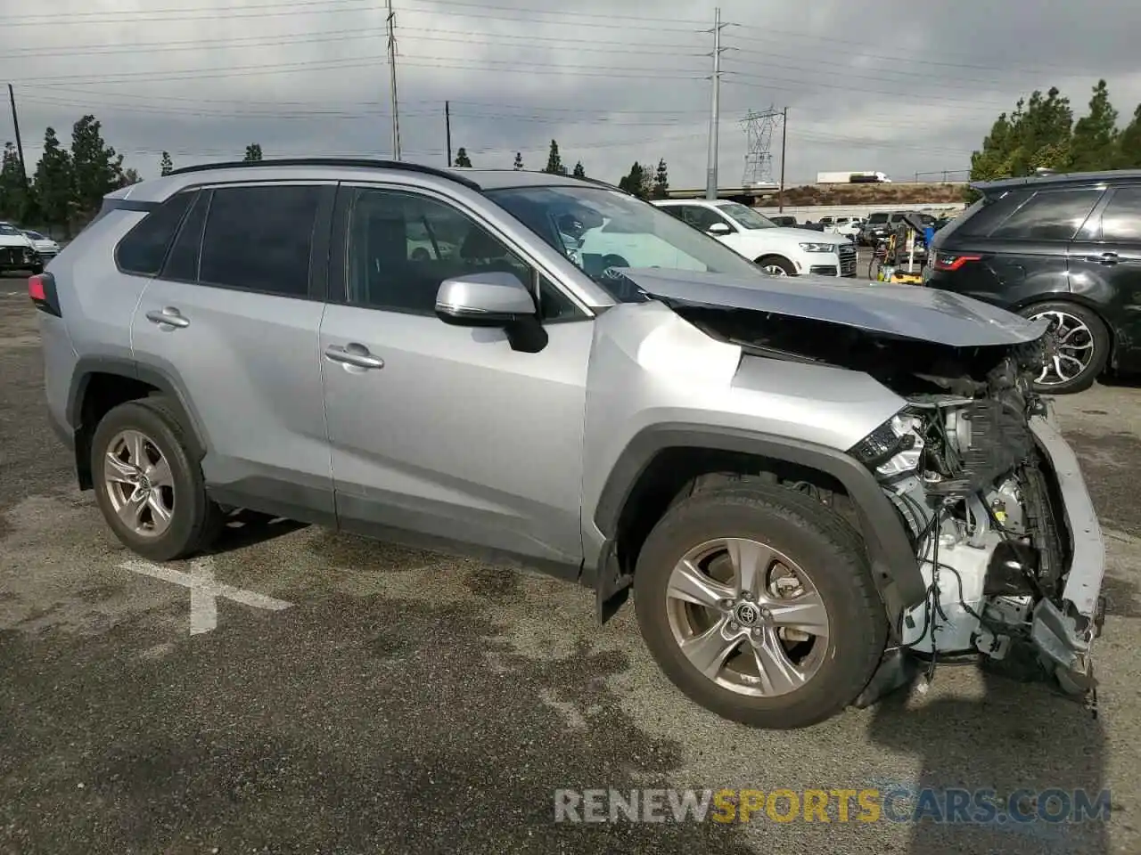 4 Photograph of a damaged car 2T3W1RFV9PC221084 TOYOTA RAV4 2023