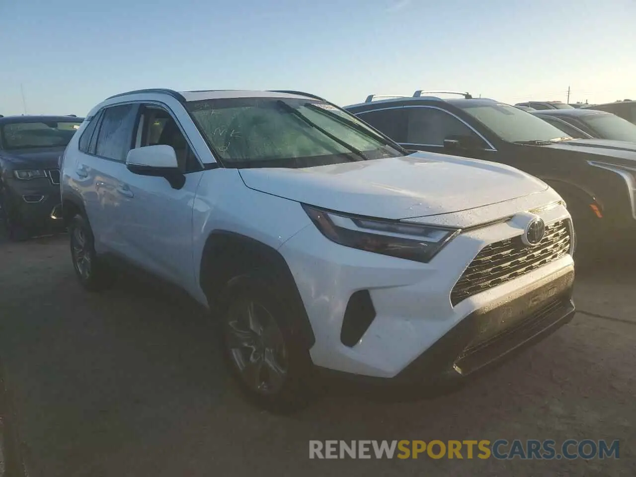 4 Photograph of a damaged car 2T3W1RFV9PC224101 TOYOTA RAV4 2023
