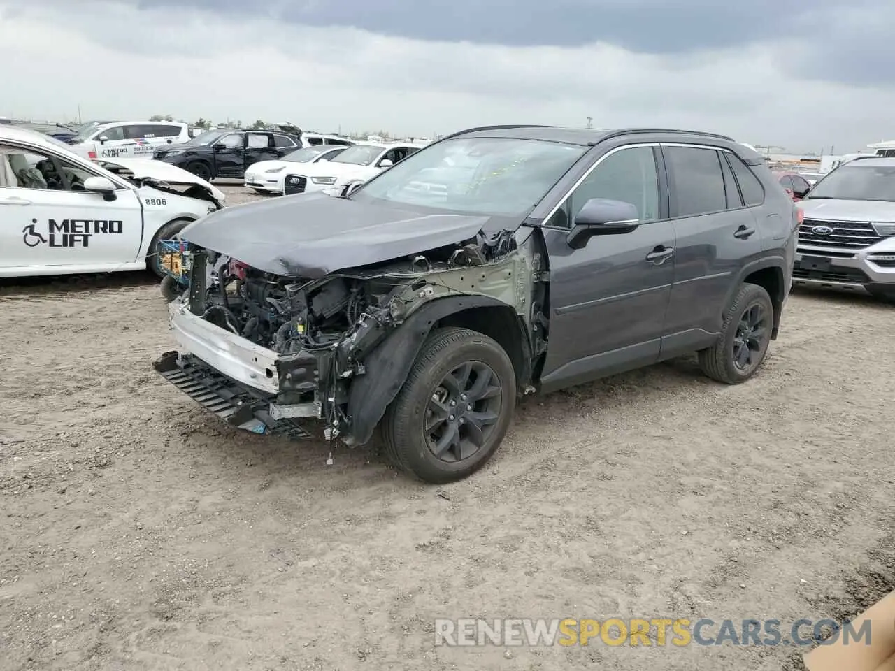 1 Photograph of a damaged car 2T3W1RFV9PC233798 TOYOTA RAV4 2023