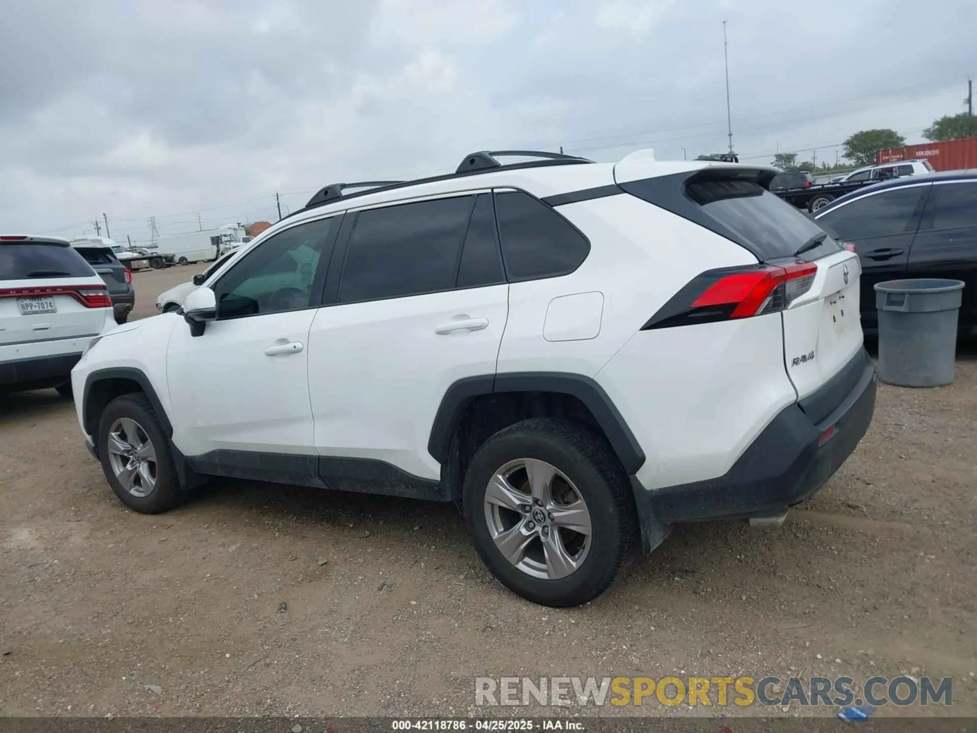 13 Photograph of a damaged car 2T3W1RFVXPC216590 TOYOTA RAV4 2023
