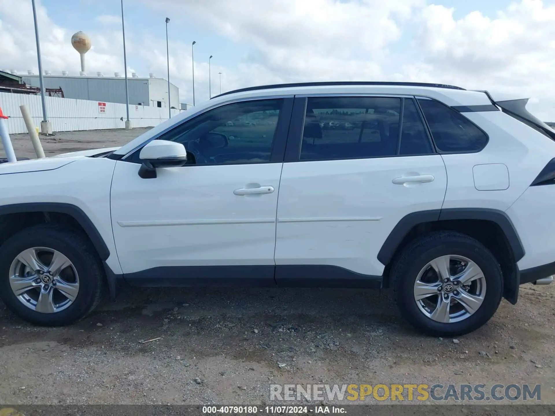 15 Photograph of a damaged car 2T3W1RFVXPC217190 TOYOTA RAV4 2023