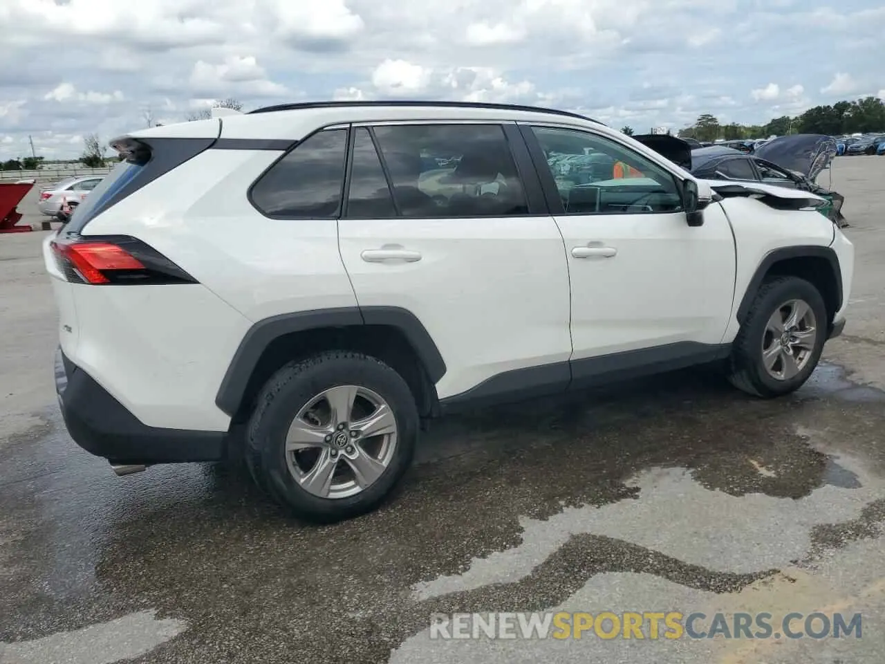 3 Photograph of a damaged car 2T3W1RFVXPC223118 TOYOTA RAV4 2023