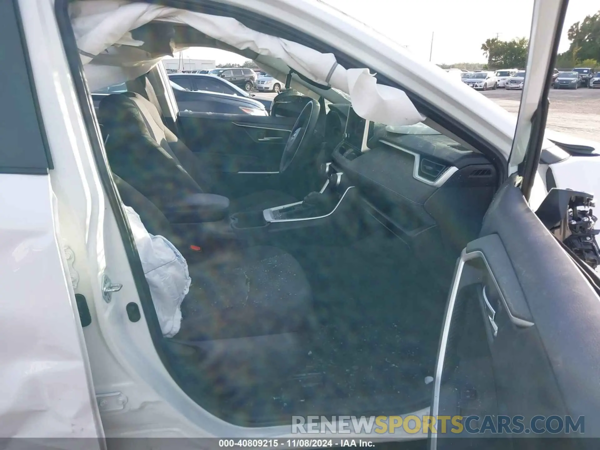 5 Photograph of a damaged car 2T3W1RFVXPC229565 TOYOTA RAV4 2023