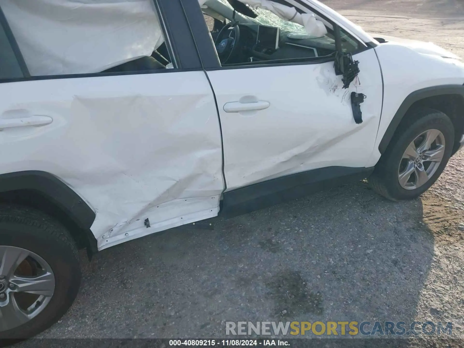 6 Photograph of a damaged car 2T3W1RFVXPC229565 TOYOTA RAV4 2023
