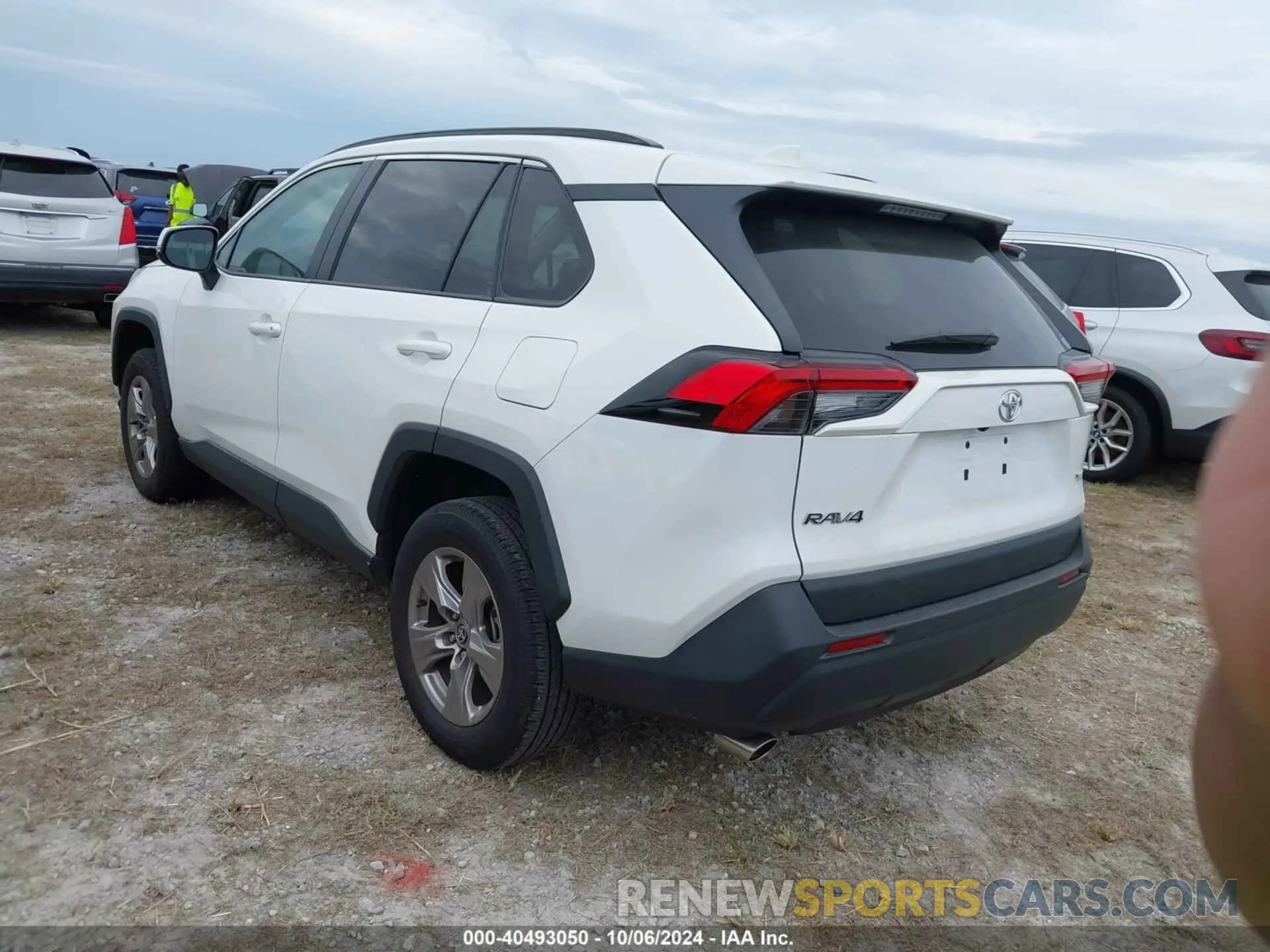 3 Photograph of a damaged car 2T3W1RFVXPC232546 TOYOTA RAV4 2023