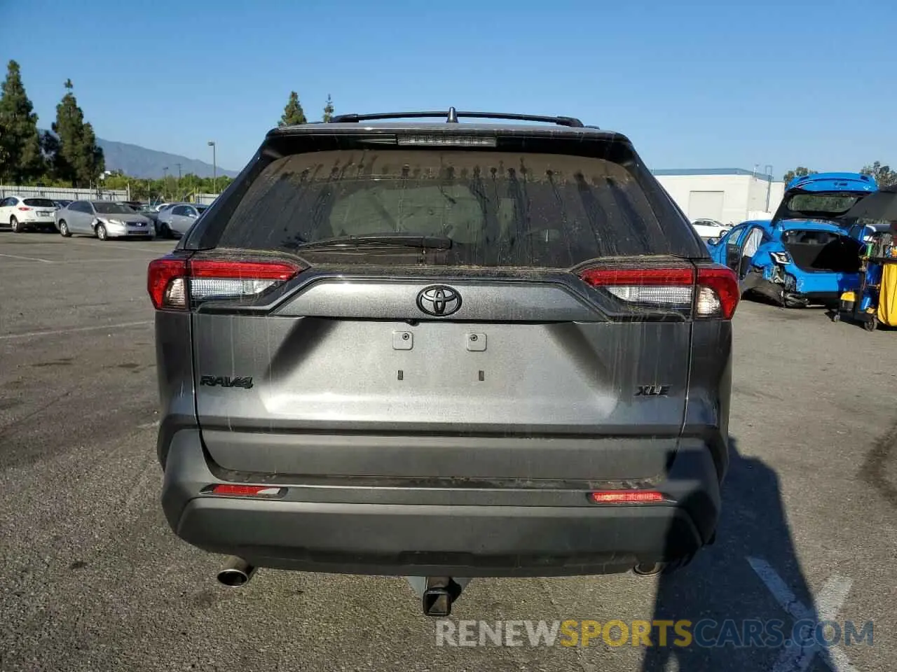 6 Photograph of a damaged car 2T3W1RFVXPW240547 TOYOTA RAV4 2023