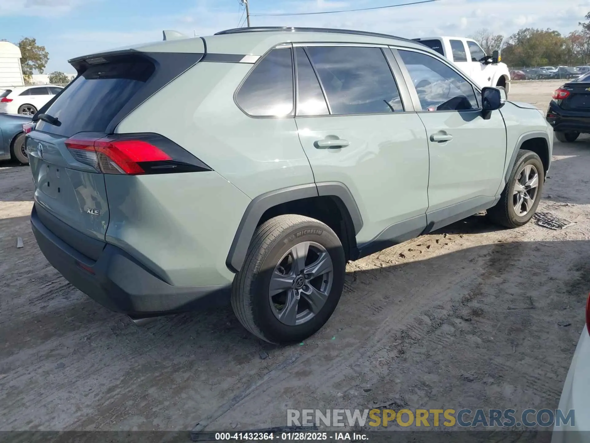 4 Photograph of a damaged car 2T3W1RFVXPW245683 TOYOTA RAV4 2023