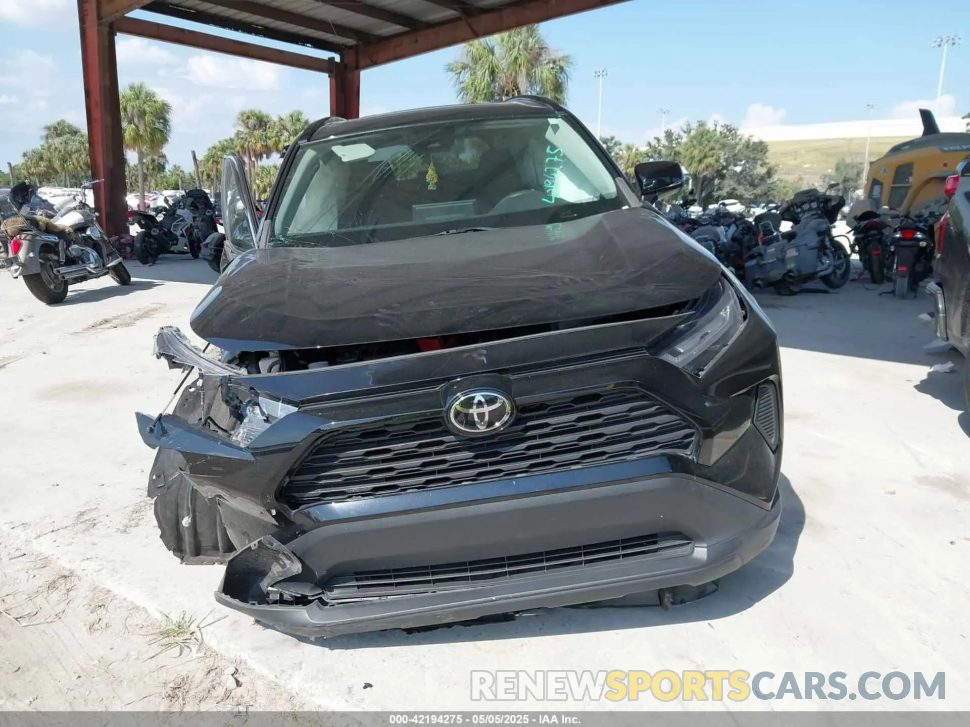 13 Photograph of a damaged car 2T3W1RFVXPW249197 TOYOTA RAV4 2023