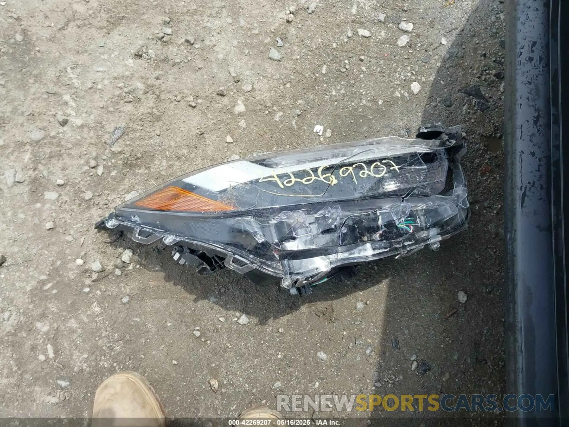 12 Photograph of a damaged car 2T3W1RFVXPW263133 TOYOTA RAV4 2023