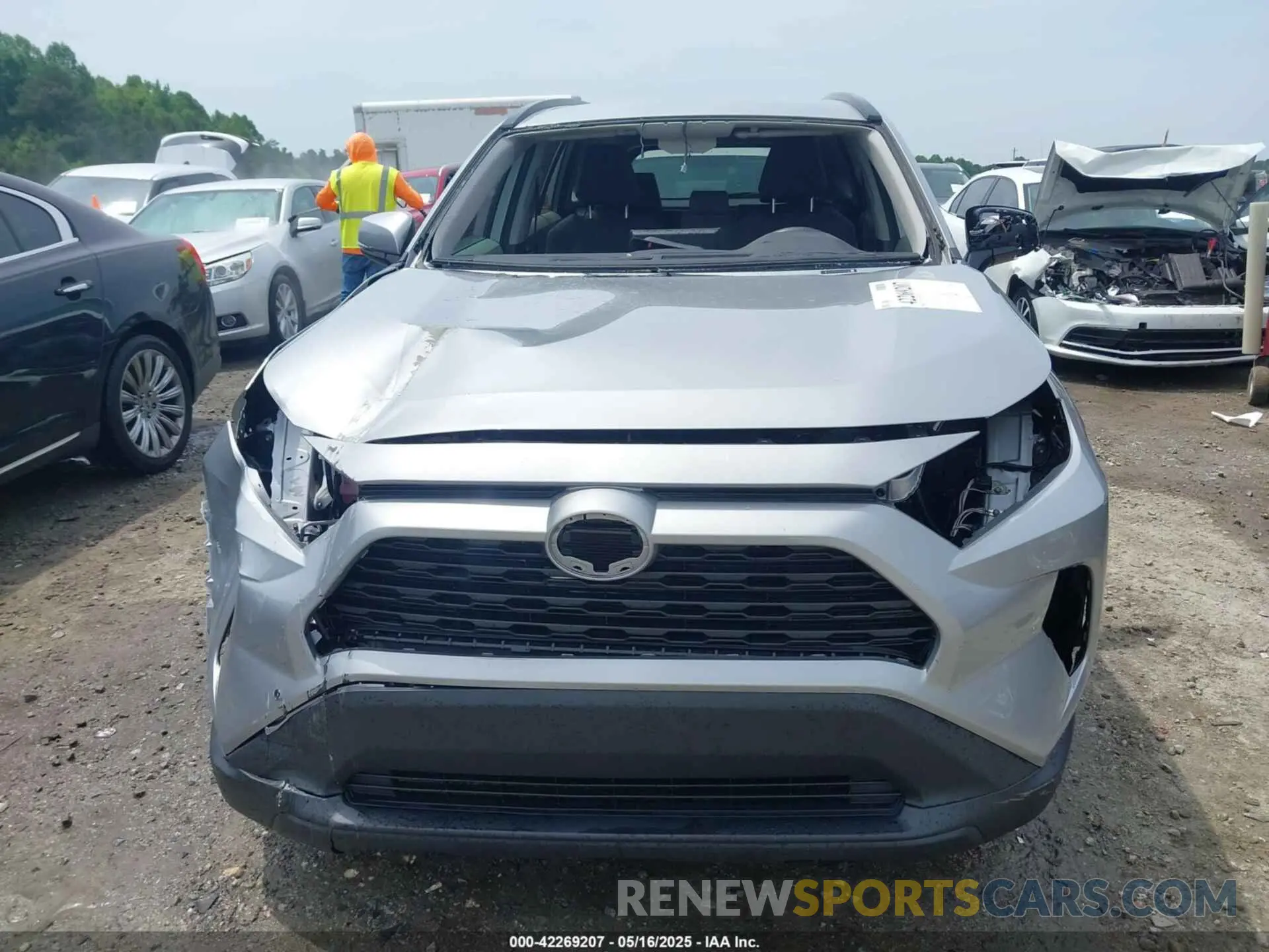 13 Photograph of a damaged car 2T3W1RFVXPW263133 TOYOTA RAV4 2023