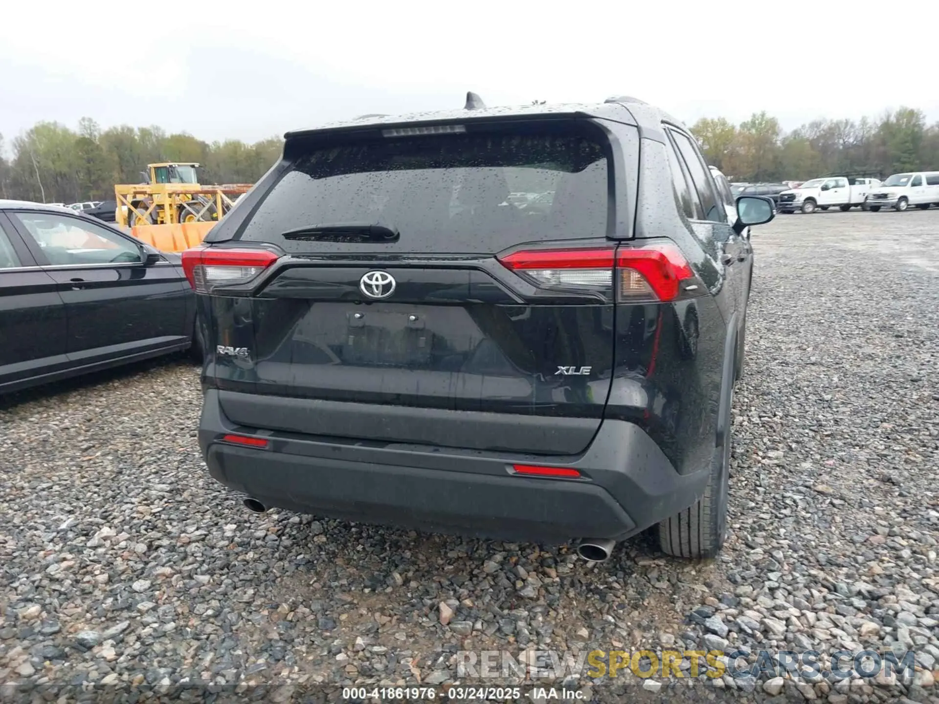 16 Photograph of a damaged car 2T3W1RFVXPW274391 TOYOTA RAV4 2023