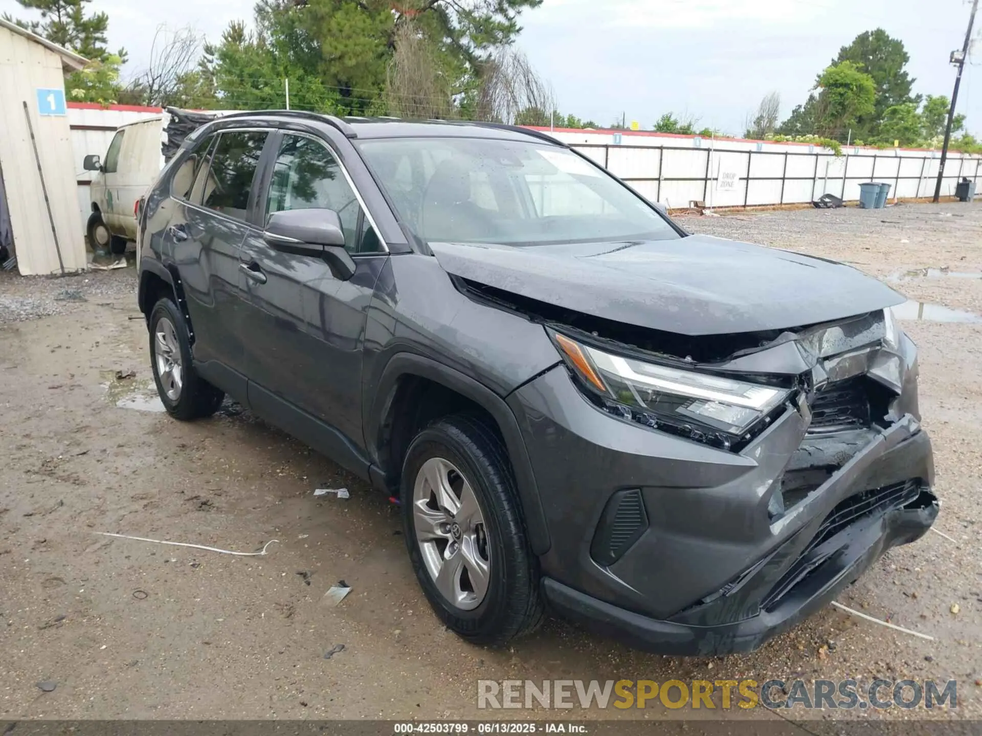 1 Photograph of a damaged car 2T3W1RFVXPW283270 TOYOTA RAV4 2023