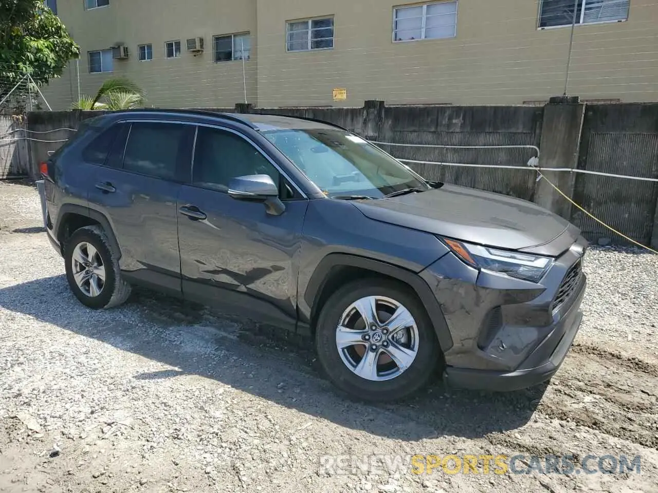 4 Photograph of a damaged car 2T3W1RFVXPW283902 TOYOTA RAV4 2023