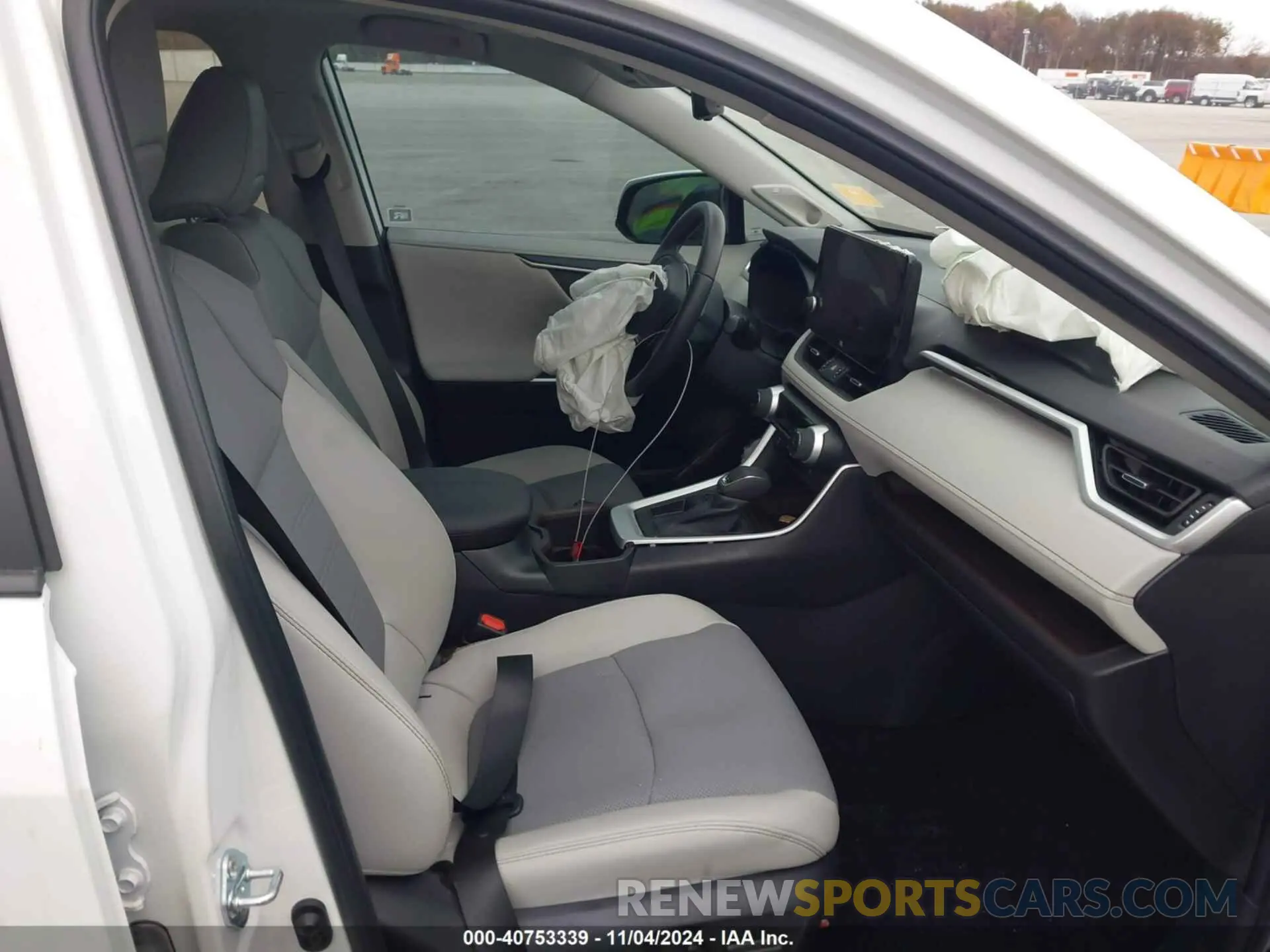 5 Photograph of a damaged car 2T3Y1RFV2PW282882 TOYOTA RAV4 2023