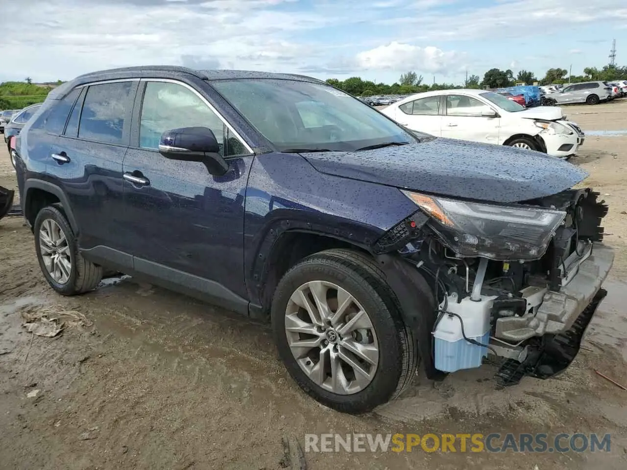 4 Photograph of a damaged car 2T3Y1RFV7PW297748 TOYOTA RAV4 2023