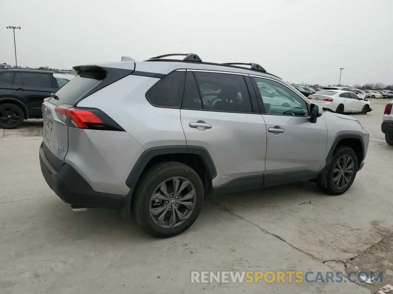 3 Photograph of a damaged car 4T3B6RFV0PU135399 TOYOTA RAV4 2023