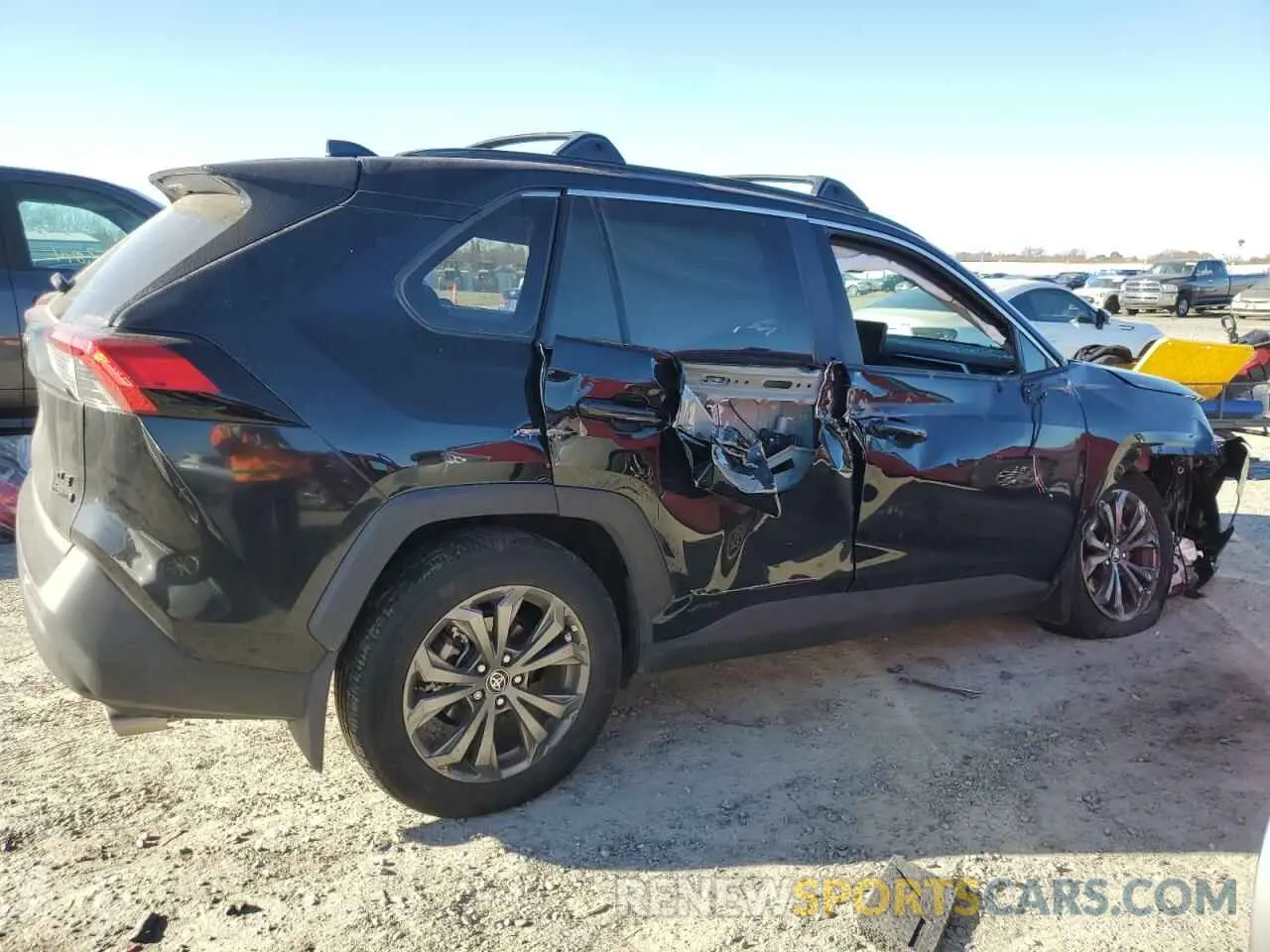3 Photograph of a damaged car 4T3B6RFV2PU119642 TOYOTA RAV4 2023