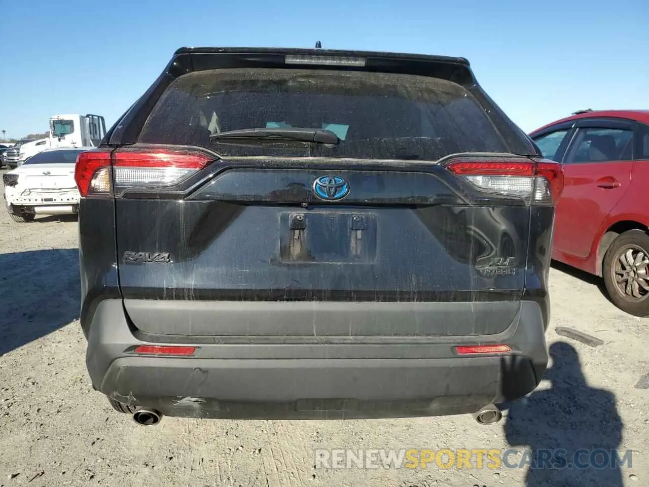 6 Photograph of a damaged car 4T3B6RFV2PU119642 TOYOTA RAV4 2023