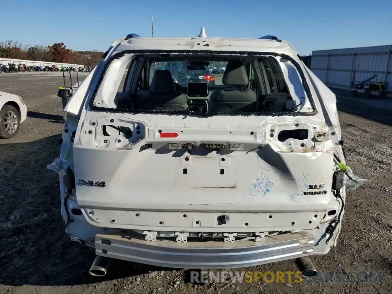 6 Photograph of a damaged car 4T3B6RFV6PU122284 TOYOTA RAV4 2023